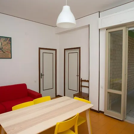 M027 - Marcelli, Trilocale Con Terrazzo A 150 Metri Dal Mare *